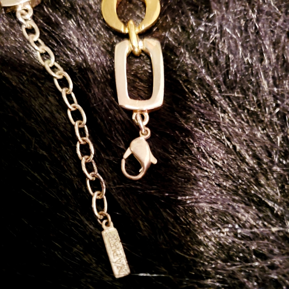 Jewelry - Picture 3 of 6